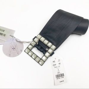 Schumacher leather belt w/ pearlized gem buckle